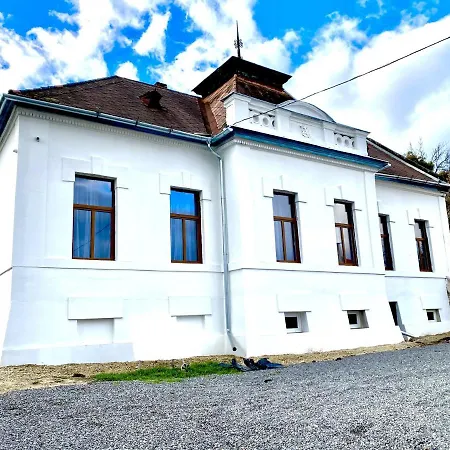 Aparthotel Szinyei Merse-kastely